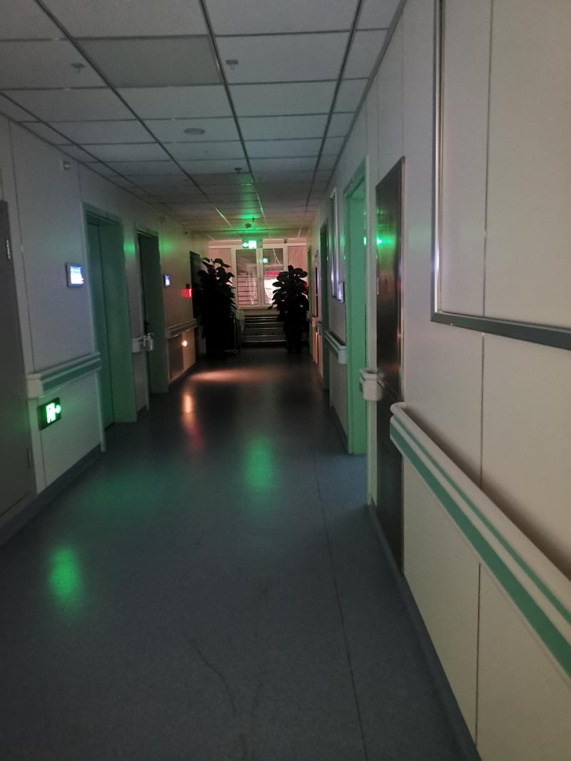 元芯24小时医保取现回收：深夜里的救命稻草